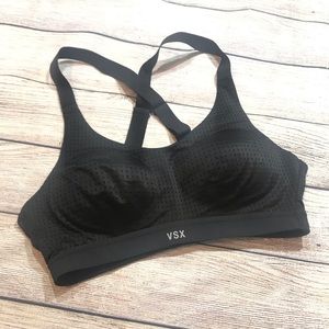 Victoria’s Secret | black laser cut sports bra 32B